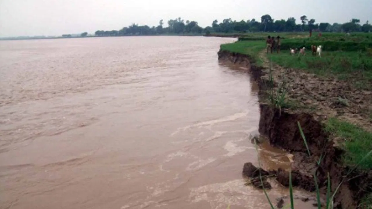 राप्ती नदीमा बाढी बढ्दै, तटीय क्षेत्रमा उच्च सतर्कताका लागि सचेत बनाइयो